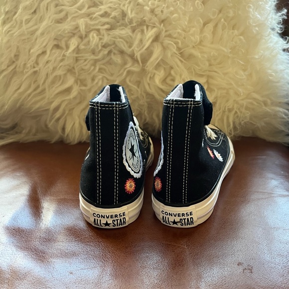 Converse Chuck Taylor High Tops - Picture 3 of 5